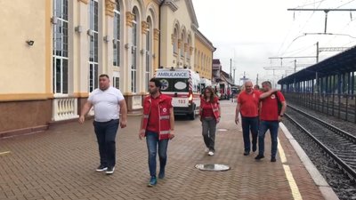 18 переселенців евакуювали з Донеччини до психоневрологічного інтернату на Вінниччині 18 переселенців евакуювали з Донеччини до психоневрологічного інтернату на Вінниччині