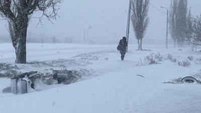 Засніжений ранок 11 квітня 2025 року у Миколаєві Засніжений ранок 11 квітня 2025 року у Миколаєві