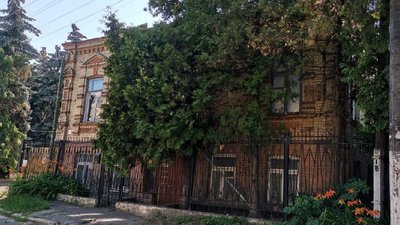 Колишню Луцьку українську гімназію визнають культурною спадщиною. Що це змінить Колишню Луцьку українську гімназію визнають культурною спадщиною. Що це змінить