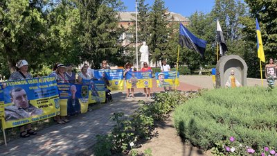 Акція на підтримку безвісти зниклих та полонених у Березівці на Одещині