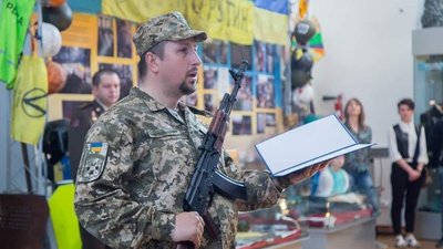 Війна, танго та ТЦК. Історія старшого лейтенанта Віктора Чорновола Війна, танго та ТЦК. Історія старшого лейтенанта Віктора Чорновола