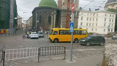 На Львівщині 28 водіїв громадського транспорту порушили правила карантину