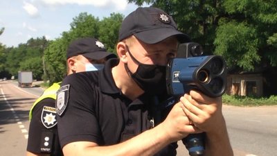 На Житомирщині на ще одній ділянці дороги контролюватимуть швидкість водіїв приладами "TruCAM"