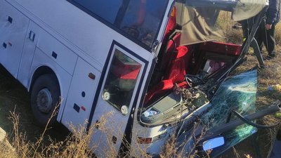 "Не впорався з керуванням": поліція розслідує ДТП з автобусом на Харківщині