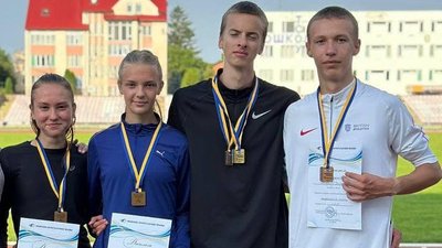 легкоатлети Дніпра