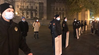 Акція "16 днів проти насильства" в Одесі Акція "16 днів проти насильства" в Одесі