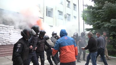 Захищали адмінбудівлі: як навчаються резервісти в Чернігові та Новгород-Сіверському