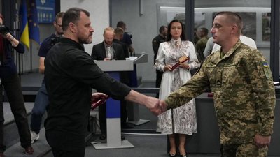 Орден «За мужність» нагородили захисника Маріуполя Олексія Дубровіна