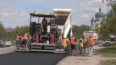 Ремонт дороги, рух транспорту, Біла, 28 квітня 2026, Тернопіль