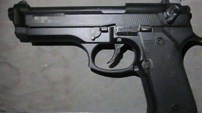 Зброю та набої вилучили на Закарпатті правоохоронці з автомобіля тячівця