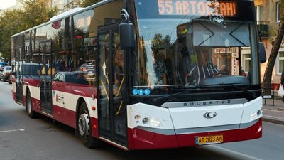 Івано-Франківськ, комунальний транспорт, автобус