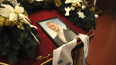 Із десантником Іваном Пересуньком попрощалися в Свято-Михайлівському соборі Житомира Із десантником Іваном Пересуньком попрощалися в Свято-Михайлівському соборі Житомира