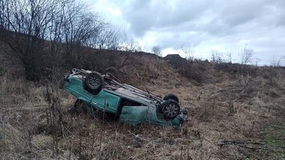 ДТП на Тернопільщині: двоє людей загинули i 5 осіб травмувалися ДТП на Тернопільщині: двоє людей загинули i 5 осіб травмувалися