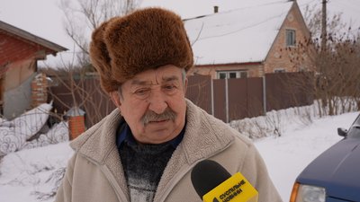 Під обстрілами, без світла і води. Як живе прикордонне з Росією село на Сумщині Під обстрілами, без світла і води. Як живе прикордонне з Росією село на Сумщині