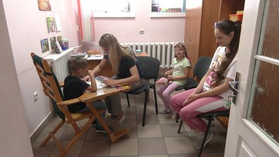 У Рівному родини переселенців, в яких є діти з інвалідністю та труднощами розвитку отримують реабілітацію та допомогу У Рівному родини переселенців, в яких є діти з інвалідністю та труднощами розвитку отримують реабілітацію та допомогу