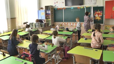 Ліцей на Волині ремонтують в борг: майже 500 учнів перевели на дистанційне навчання Ліцей на Волині ремонтують в борг: майже 500 учнів перевели на дистанційне навчання