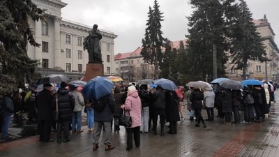 Пів сотні волинян долучилися до акції "Прийди зі своїм Кобзарем"