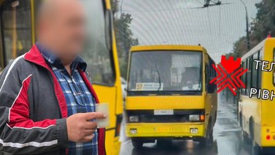 Оштрафували водія маршрутки за виїзд на зустрічну смугу у Рівному