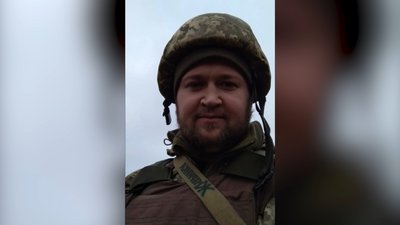“Ми прощалися, плакали, обіймалися”. Дружина морського піхотинця не знає де росіяни тримають її чоловіка