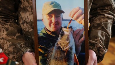 У Луцьку попрощалися з трьома загиблими військовослужбовцями У Луцьку попрощалися з трьома загиблими військовослужбовцями