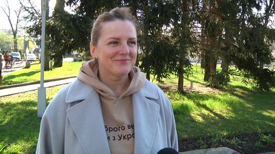 На Житомирщині жителі громади разом із митцями щодня долучаються до всеукраїнської хвилини мовчання На Житомирщині жителі громади разом із митцями щодня долучаються до всеукраїнської хвилини мовчання