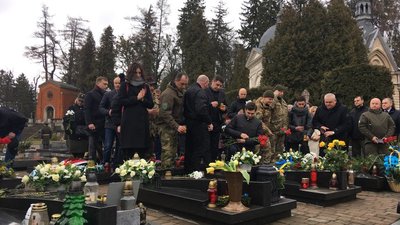 На Личаківському кладовищі вшанували Героїв Небесної Сотні
