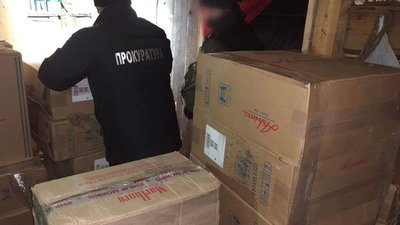 Підроблених сигарет на майже 800 тисяч гривень намагалися переправити через кордон на Буковині
