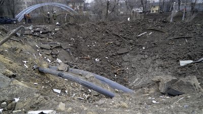 Постраждала — про ракетний удар по Харкову: "Встигла схопити сина та покласти його у ванну". СУСПІЛЬНЕ | ВІДЕОНОВИНИ