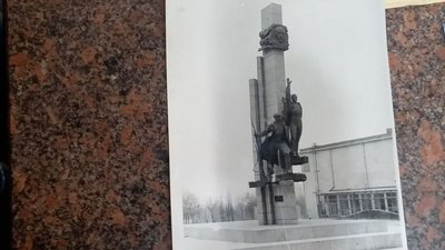 Декомунізація по Миколаївські: барельєф Леніна передадуть до музею Декомунізація по Миколаївські: барельєф Леніна передадуть до музею
