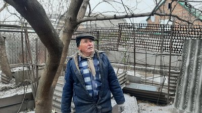 у Запоріжжі ліквідовують наслідки російського обстрілу у Запоріжжі ліквідовують наслідки російського обстрілу