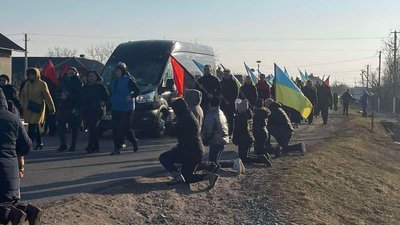 Прощаються з українським захисником. У Стрийській громаді на Львівщині оголосили День жалоби Прощаються з українським захисником. У Стрийській громаді на Львівщині оголосили День жалоби