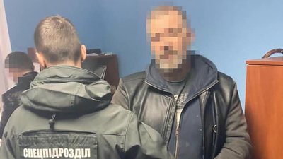 На Житомирщині ліквідували типографію, де виготовляли паспорти для нелегалів На Житомирщині ліквідували типографію, де виготовляли паспорти для нелегалів