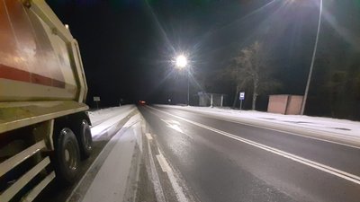 На Львівщині розчистили усі автошляхи: працювали 89 спеціальних машин На Львівщині розчистили усі автошляхи: працювали 89 спеціальних машин