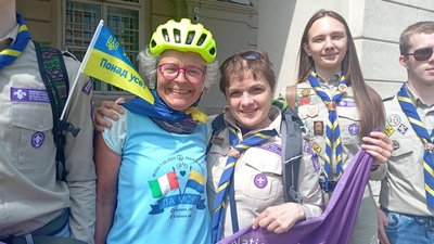 Здолала 2100 на велосипеді на підтримку України: у Львові зустріли Лауру Мореллі Здолала 2100 на велосипеді на підтримку України: у Львові зустріли Лауру Мореллі