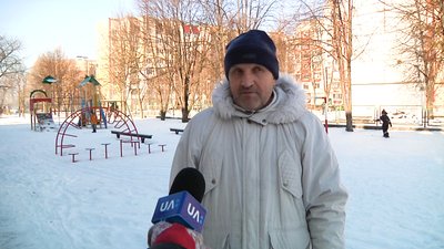 У Житомирі в дитсадочку №53 дітей навчають кататися на лижах У Житомирі в дитсадочку №53 дітей навчають кататися на лижах