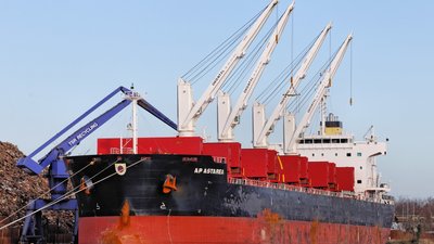 На борту суховантажу в Бангладеш померли двоє українських моряків