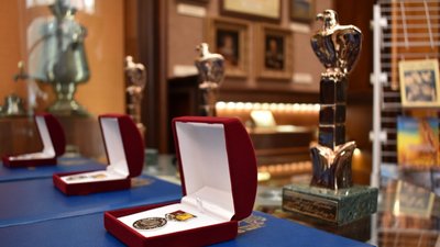 Через війну. Кіровоградська облрада призупинила конкурси на здобуття десяти премій
