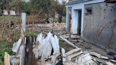 “Село практично горіло все”. Як живуть люди у прифронтовому селі Криворізького району “Село практично горіло все”. Як живуть люди у прифронтовому селі Криворізького району