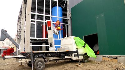 У Житомирі завершують теплоелектростанцію, яка працюватиме на подрібненій деревині У Житомирі завершують теплоелектростанцію, яка працюватиме на подрібненій деревині