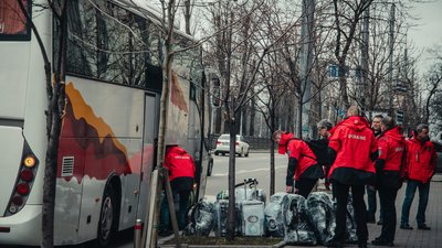 Із Києва до Антарктиди вирушили учасники 28-ї експедиції Із Києва до Антарктиди вирушили учасники 28-ї експедиції