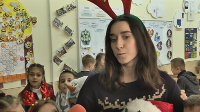 У Луцьку школярі влаштували свято для жителів геріатричного пансіонату У Луцьку школярі влаштували свято для жителів геріатричного пансіонату