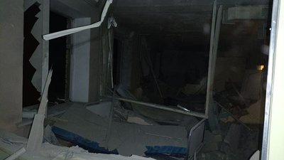 У Херсоні російська армія обстріляла пологовий будинок, поліклініку та школу У Херсоні російська армія обстріляла пологовий будинок, поліклініку та школу