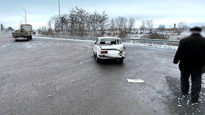 ДТП біля блокпоста на Рівненщині: одна людина загинула, двоє травмовані ДТП біля блокпоста на Рівненщині: одна людина загинула, двоє травмовані