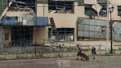 Місцеві жителі у Дружківці