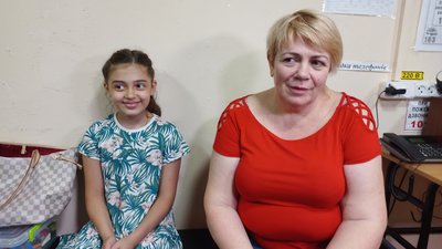У Дніпрі дітей переводять в інші школи з укриттями: що про це думають батьки