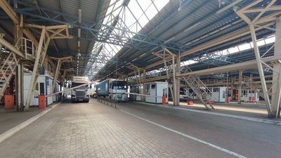 У пункті пропуску "Краковець-Корчова" збільшили кількість смуг для вантажівок У пункті пропуску "Краковець-Корчова" збільшили кількість смуг для вантажівок