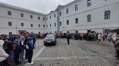 Волинський коледж придбав для волинської бригади ТРО позашляховик Волинський коледж придбав для волинської бригади ТРО позашляховик