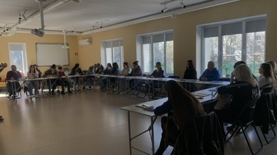 Як психологічно підтримати себе: у Миколаєві військова капеланка зустрілась з родинами полонених Як психологічно підтримати себе: у Миколаєві військова капеланка зустрілась з родинами полонених