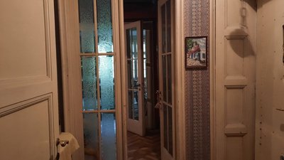 У Львові власниця квартири зберегла автентичний інтер'єр 30-х років У Львові власниця квартири зберегла автентичний інтер'єр 30-х років