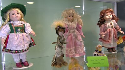 Ляльки, гноми та солдатики: у Луцьку відкрили музей іграшок
